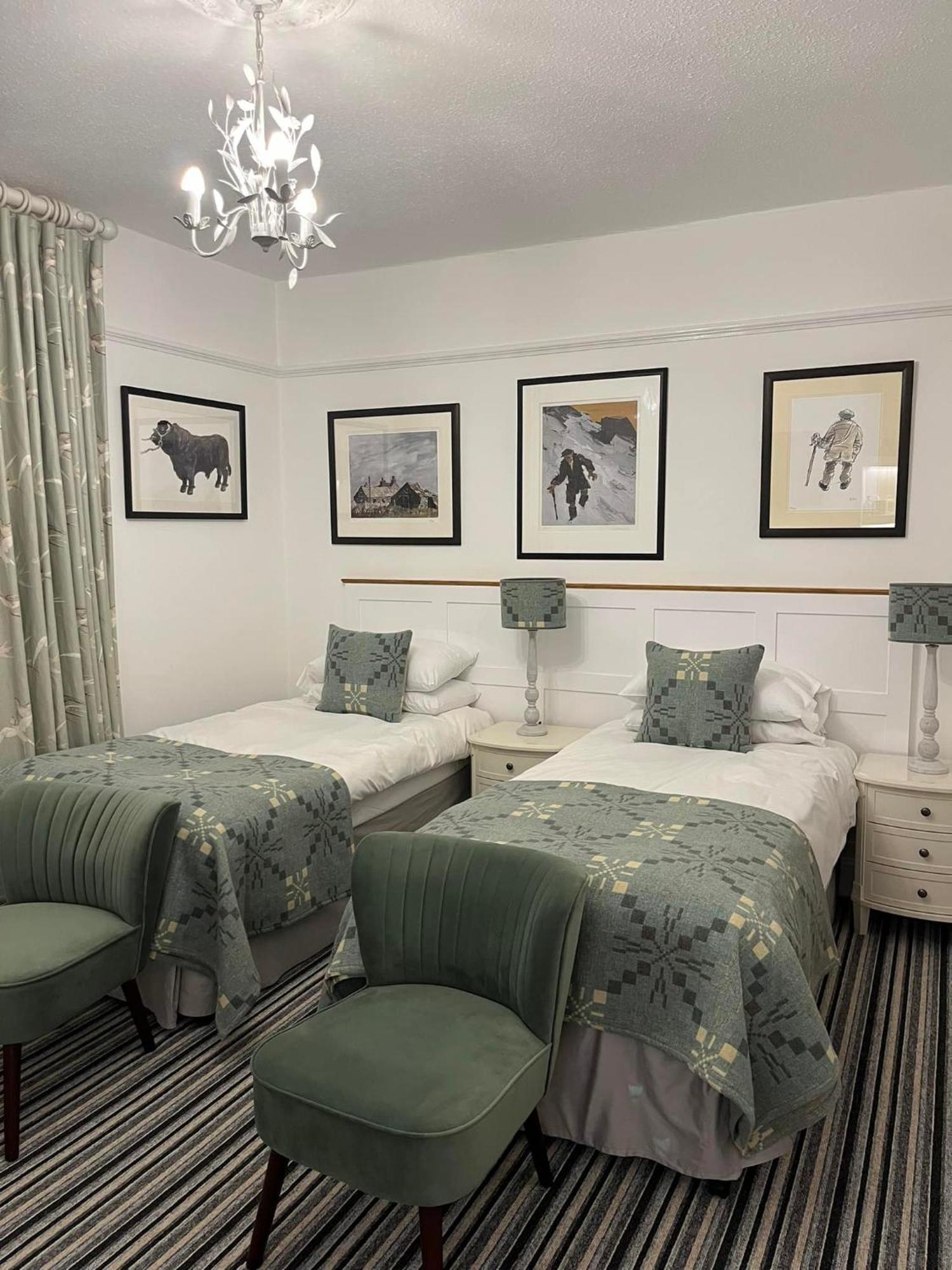 Llety Brynawel Guest House Pennal Екстериор снимка